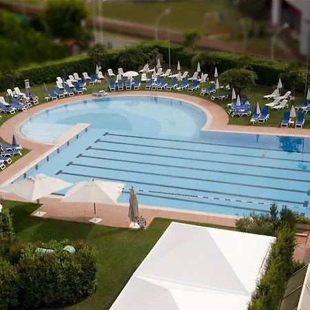 Hotel Aris Garden 4*