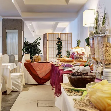 Aris Garden 4*